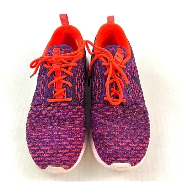 Nike Roshe One Flyknit Sneakers - Size 6 - Picture 3 of 8